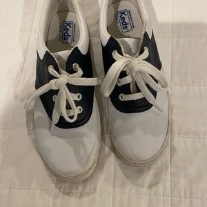 Keds white and navy saddle Oxford sneakers